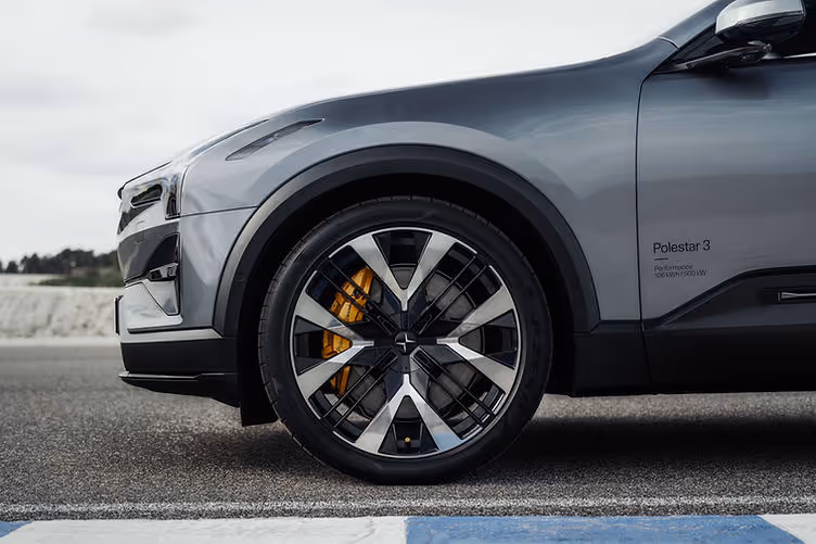 2026 Polestar 3 Performance - 22" forged Performance wheels and Brembo brakes