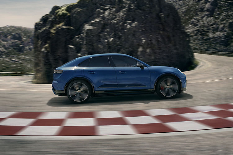 2026 Porsche Macan GTS Electric - driving side