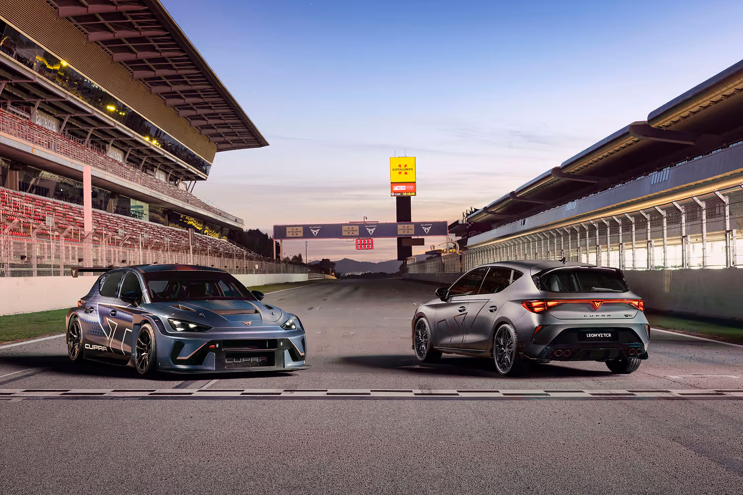 Cupra Leon VZ TCR road car next to TCR race car