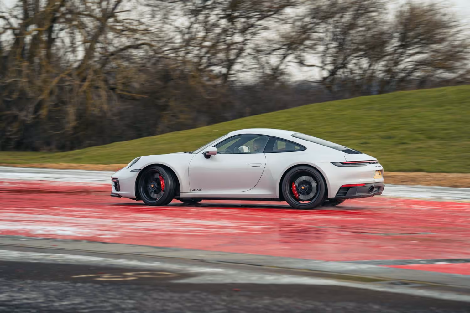 Porsche experience centre Silverstone