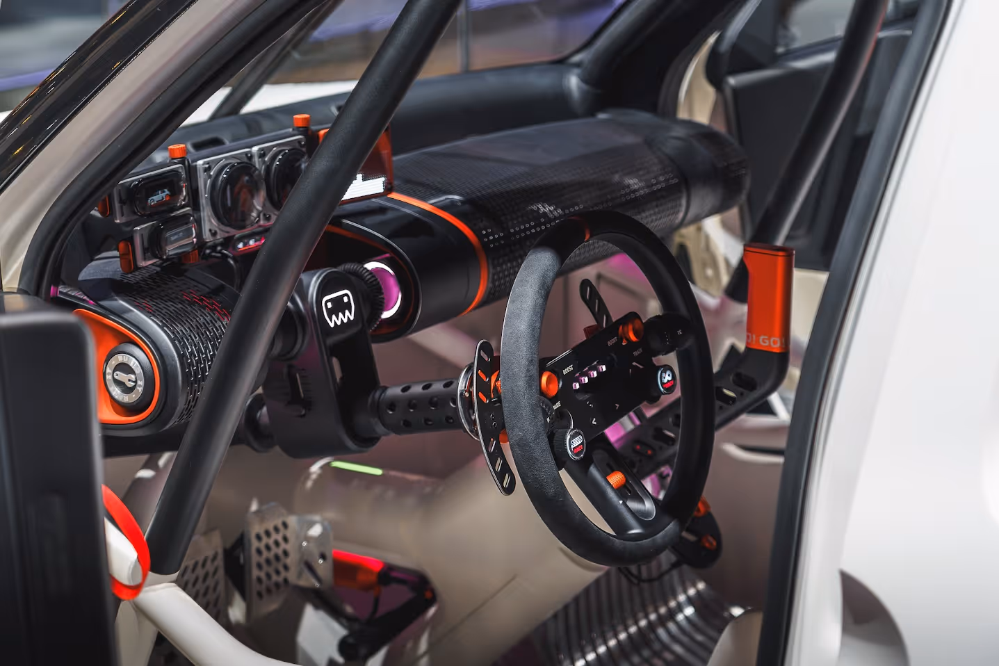 Hyundai Insteroid Concept interior