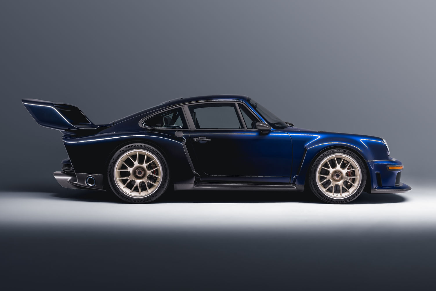 Singer Sorcerer DLS Turbo - side profile