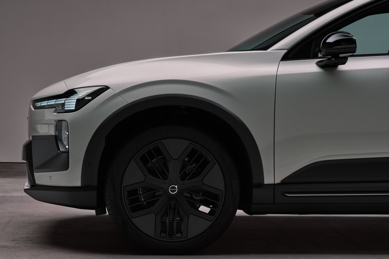 2026 Volvo EX60 Cross Country - wheel
