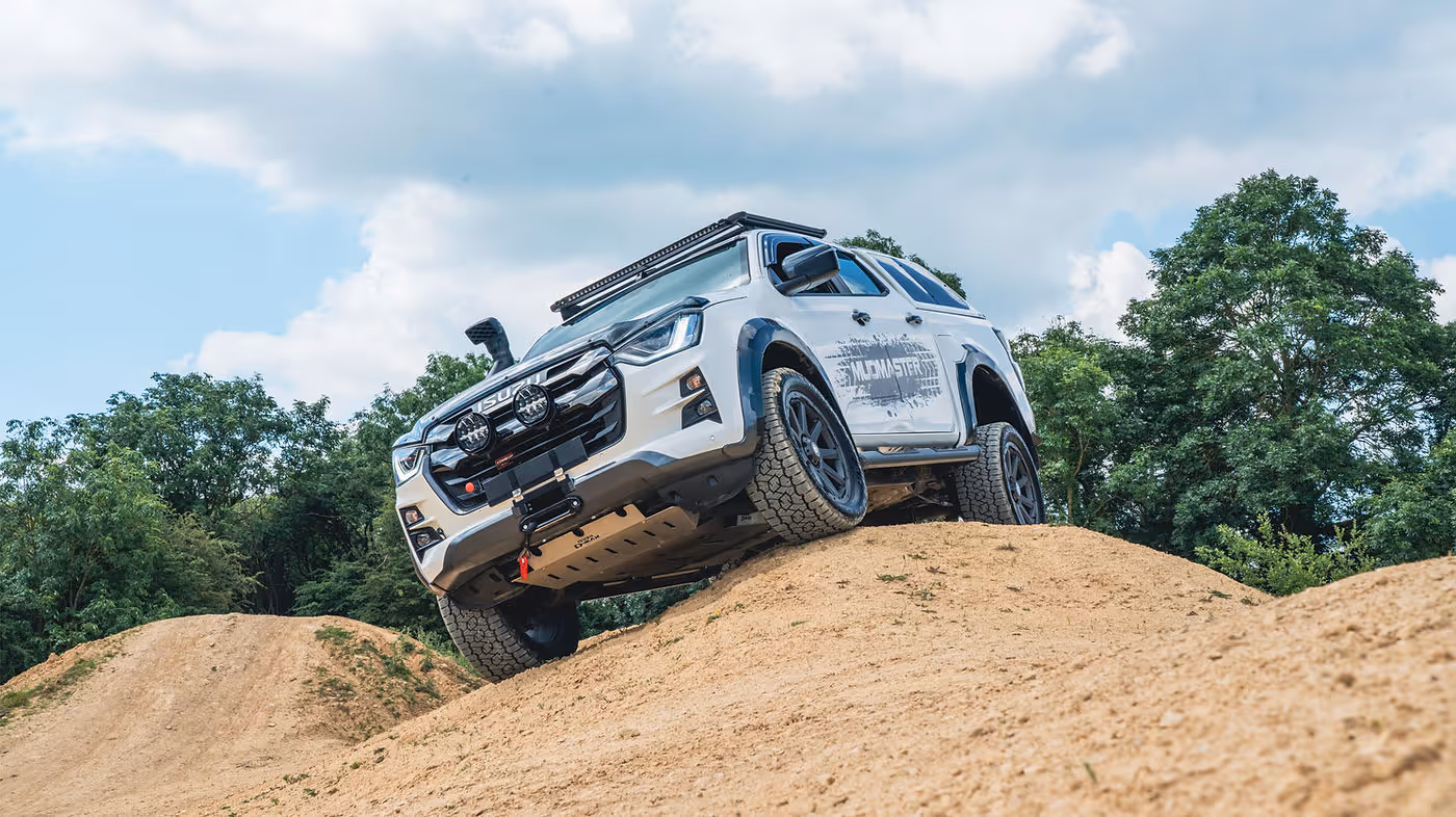 Isuzu D-Max and V-Cross Review