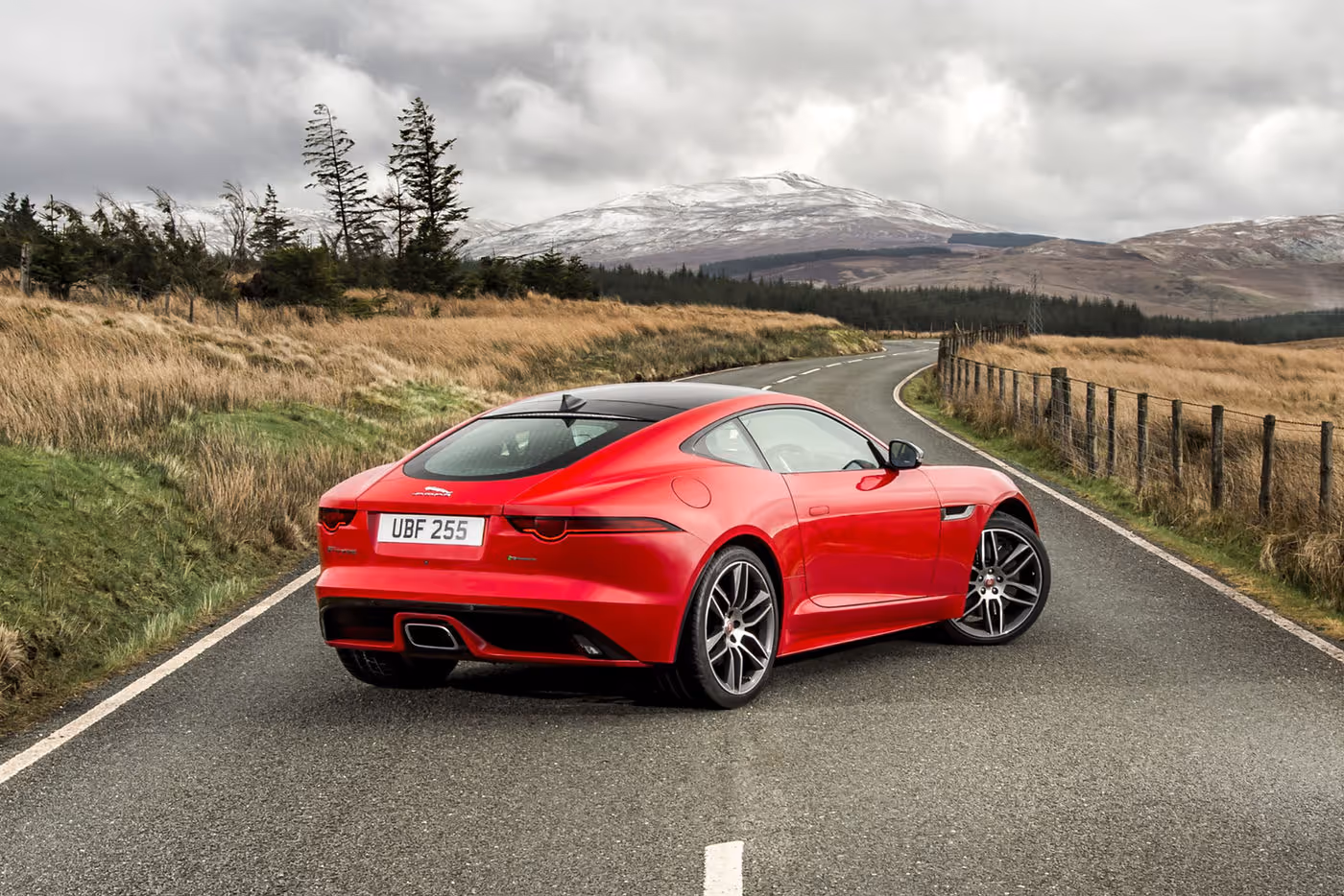 As part of a minor facelift in 2017, the 2.0-litre Ingenium turbocharged four-cylinder made its debut, opening up the F-Type to the sub £50,000 market