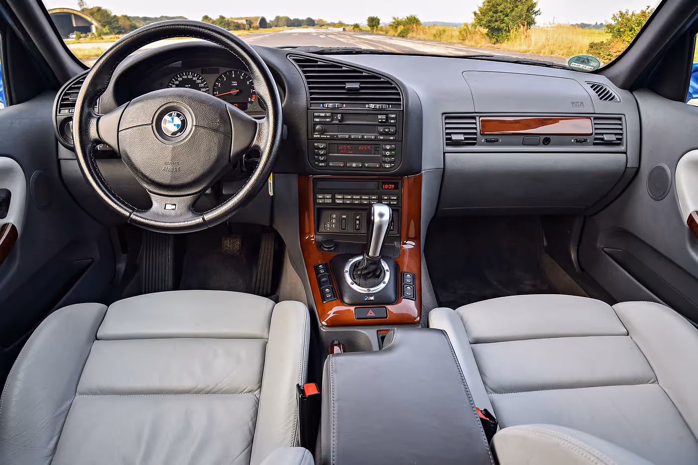 E36 M3 saloon interior
