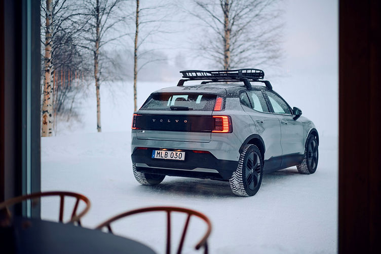 Volvo EX30 Cross Country rear