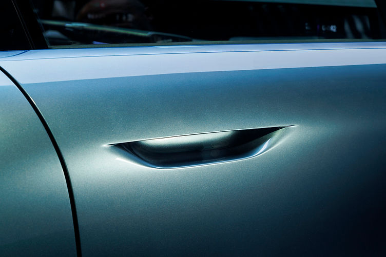 Renault Emblème: Extreme Low-Carbon Automotive Engineering