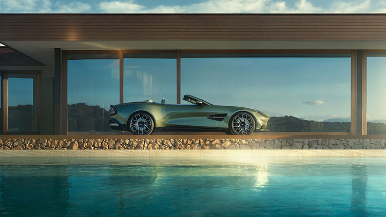 2025 Aston Martin Vanquish Volante - static side