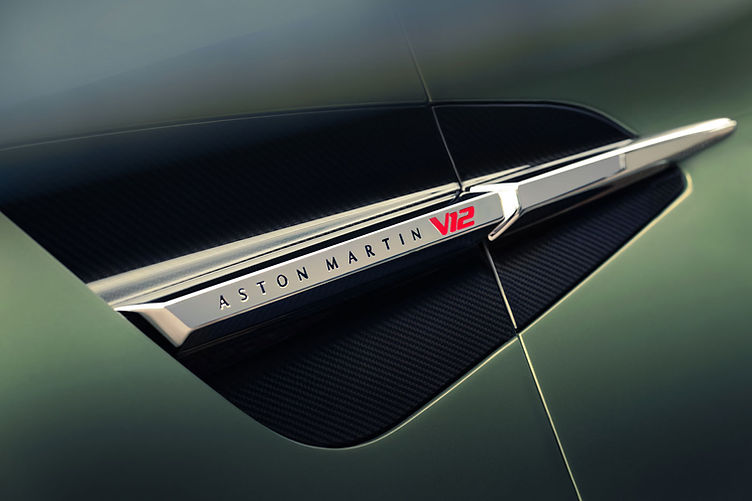 2025 Aston Martin Vanquish Volante - trim detail