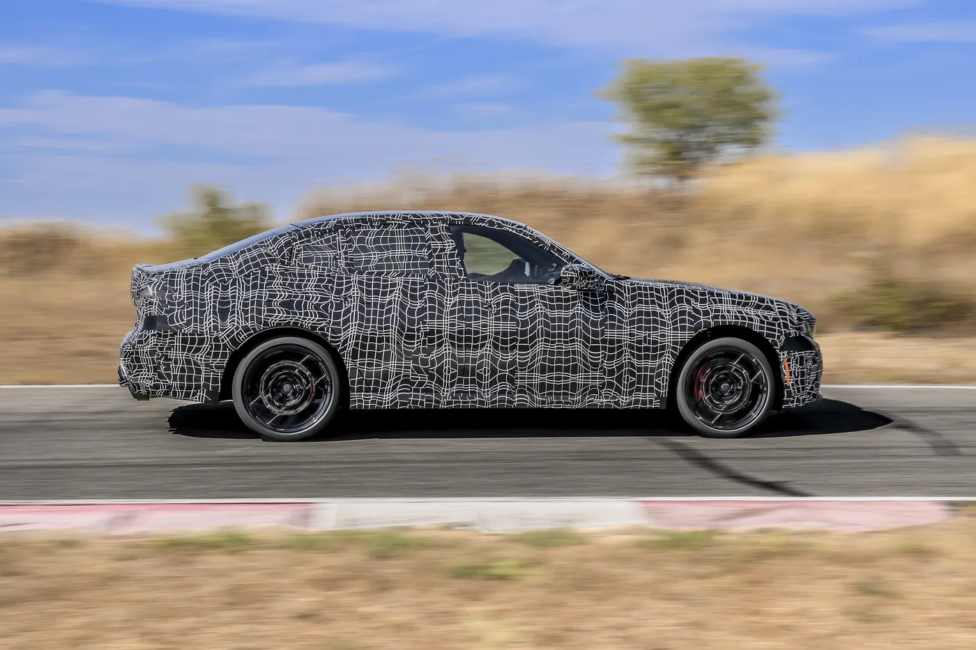 2027 BMW G50 M350 xDrive prototype - driving side