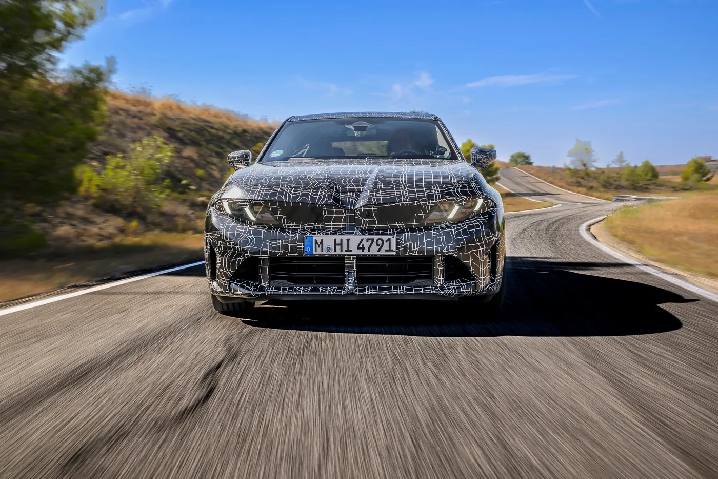 2027 BMW G50 M350 xDrive prototype - Track driving front