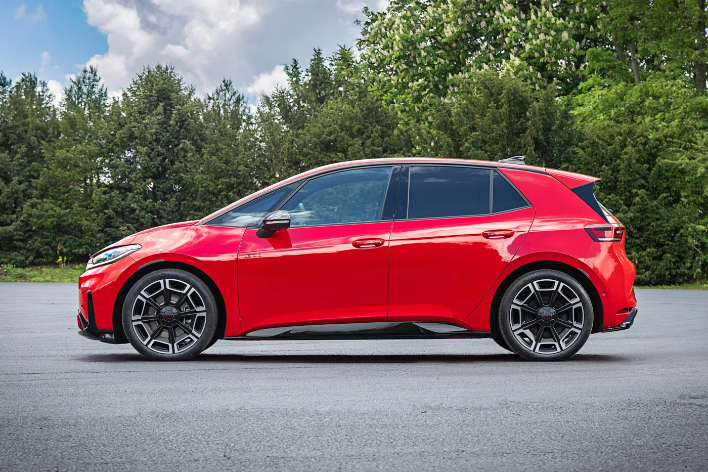 VW ID.3 GTI Tornado Red - side profile