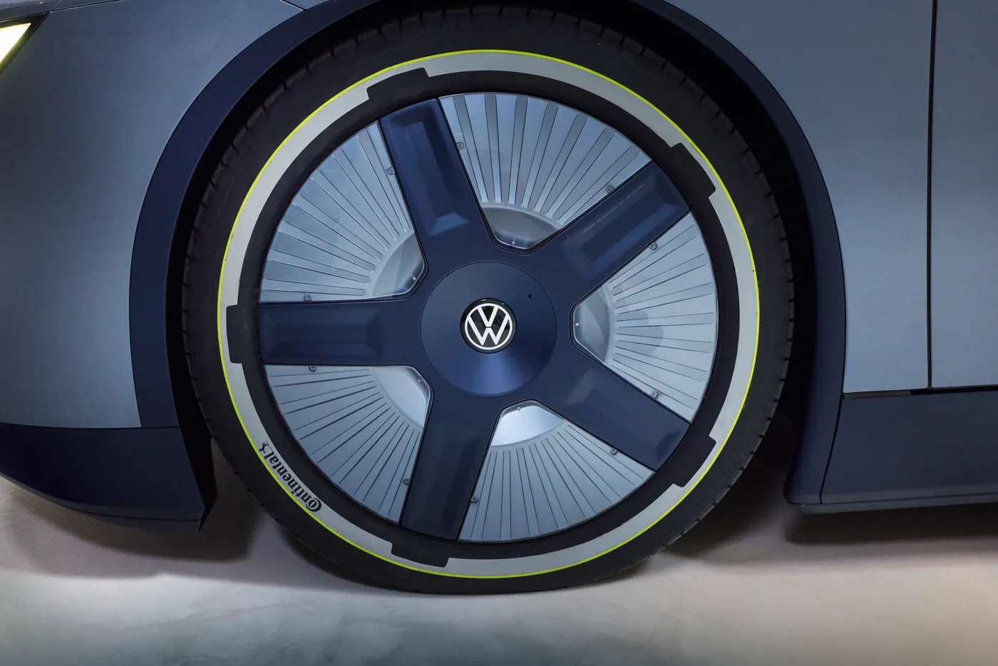 Volkswagen Mission Efficiency Revives the Spirit of the XL1-3