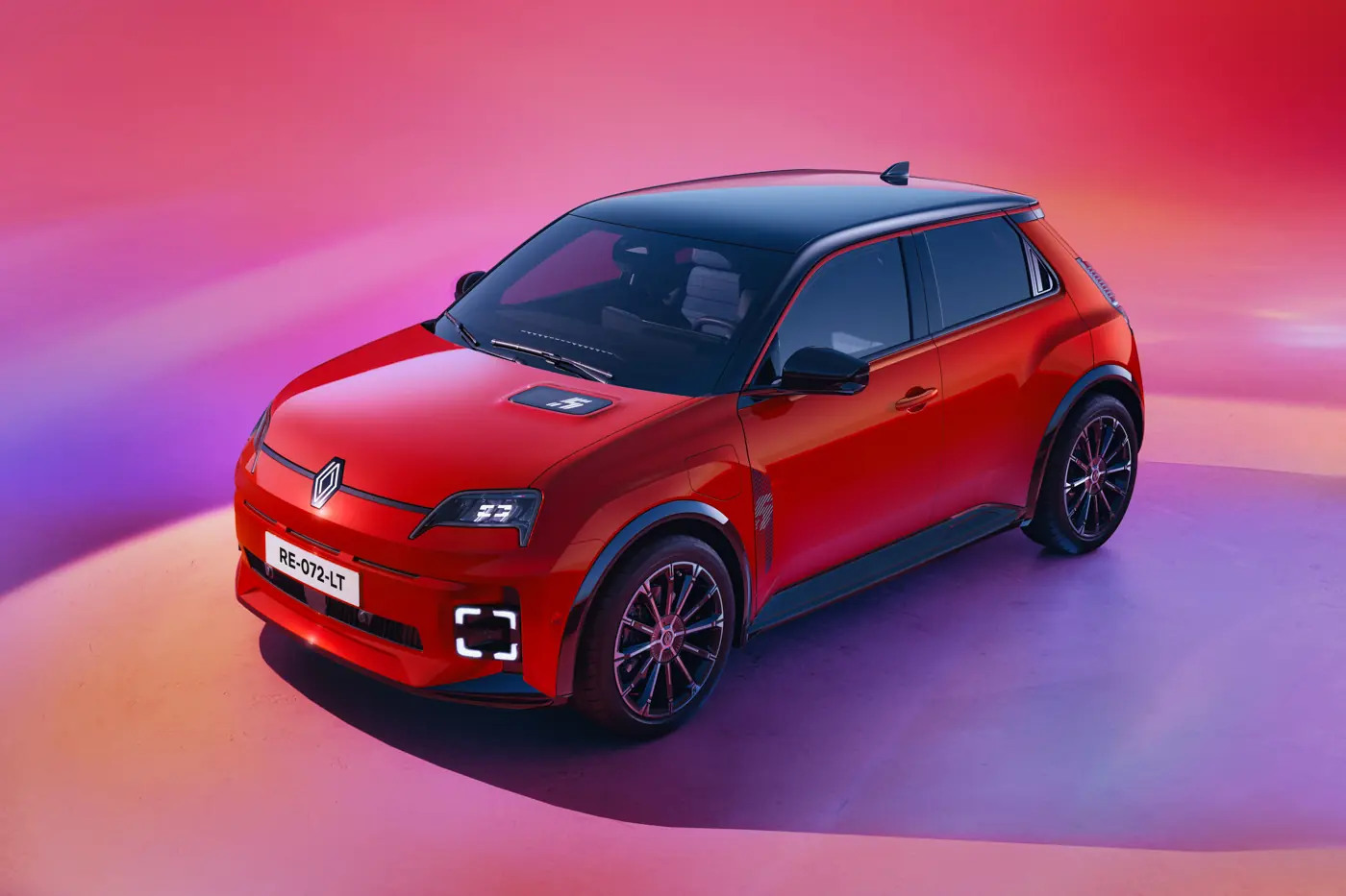 Clickable link to open article vehicle gallery