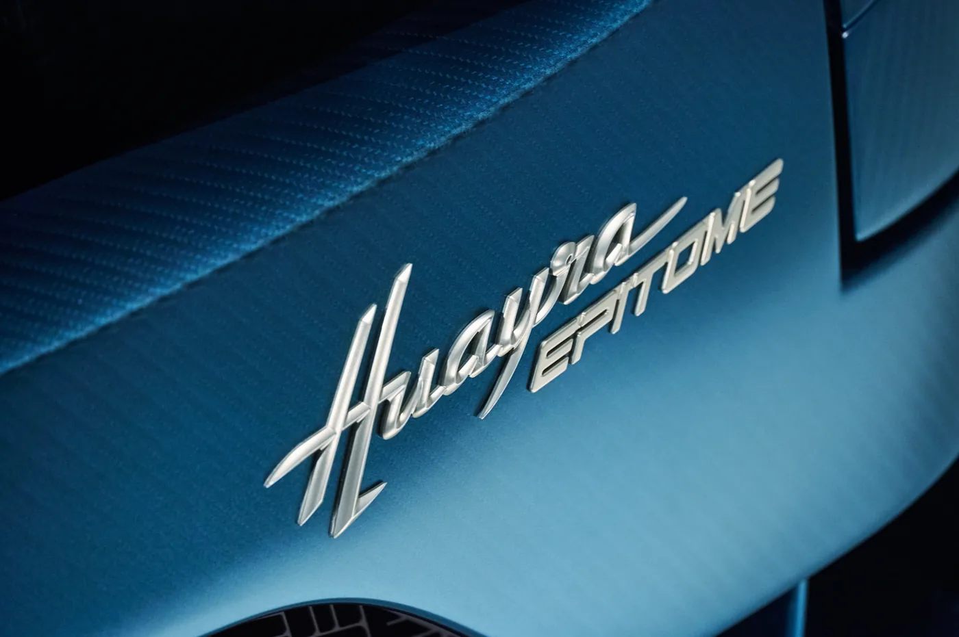 Huayra Epitome script badge on the blue carbon fibre rear panel