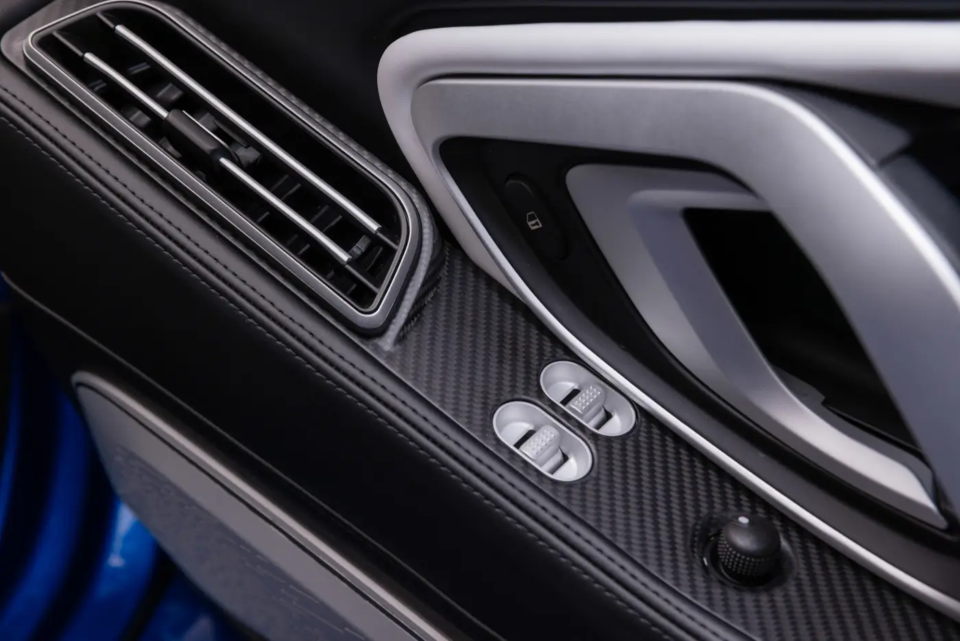 JAS Tensei: door air vents and custom switches
