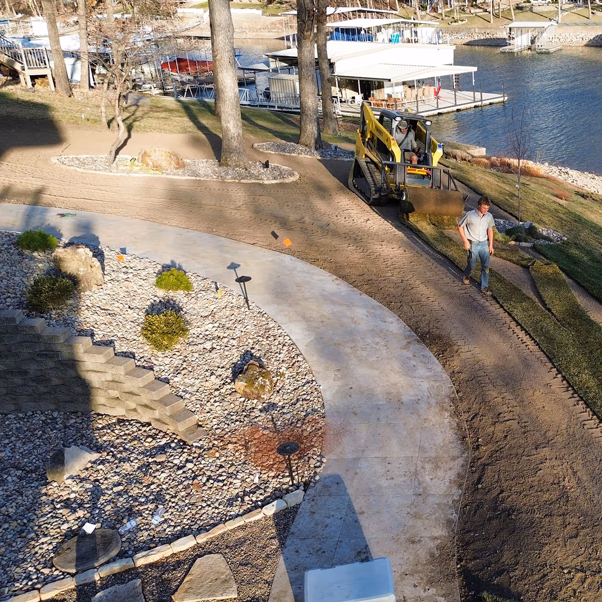 custom landscape flowerbed installation Lake of the Ozarks Missouri