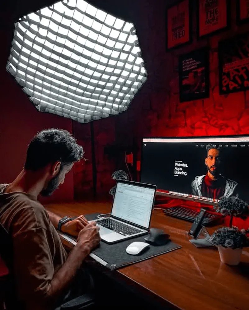 Service Image Visual