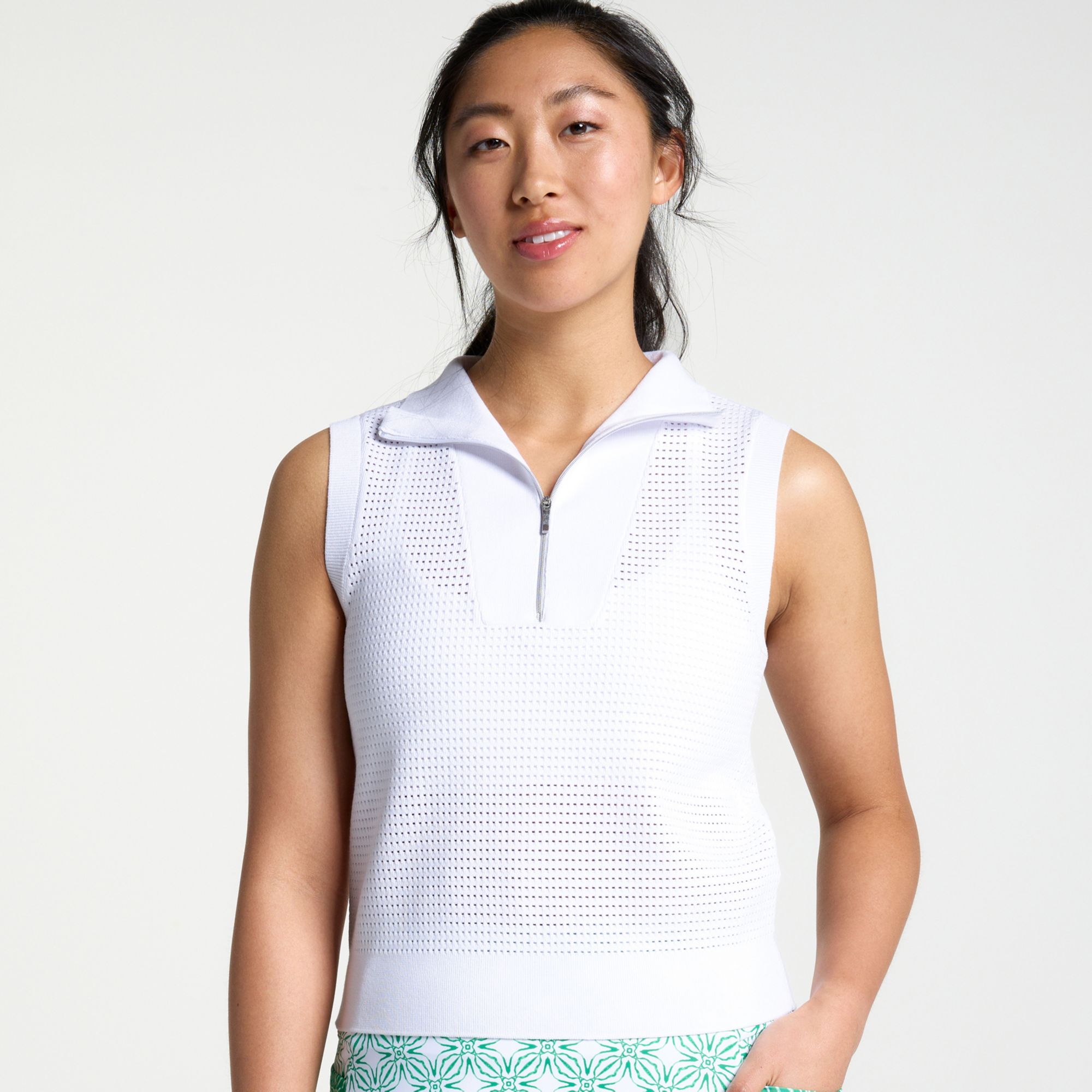 Walter Hagen Women's Golf Clubhouse Sleeveless Sweater