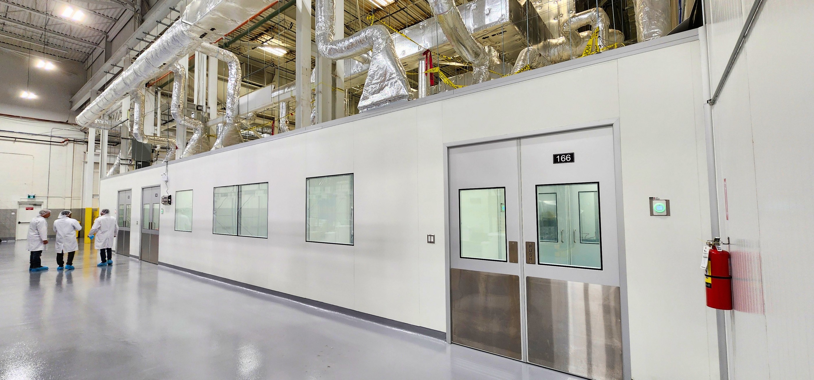 Pharmaceutical cleanroom modular panels