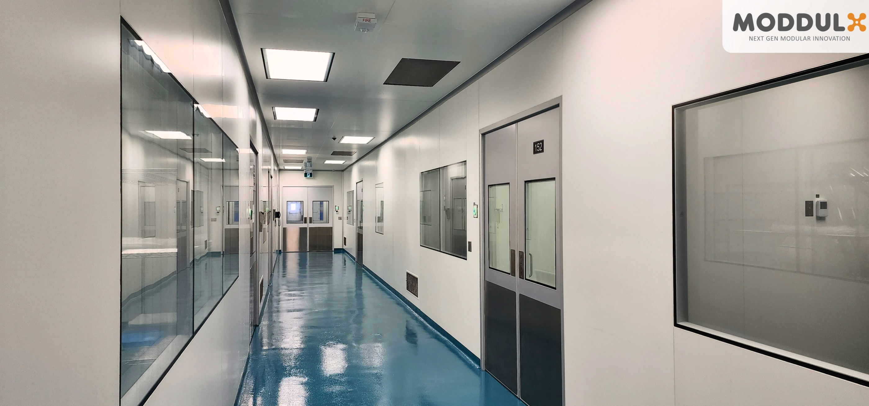 Moddulx modular cleanroom wall panel quality inspection Windsor Ontario ISO 14644 GMP compliant