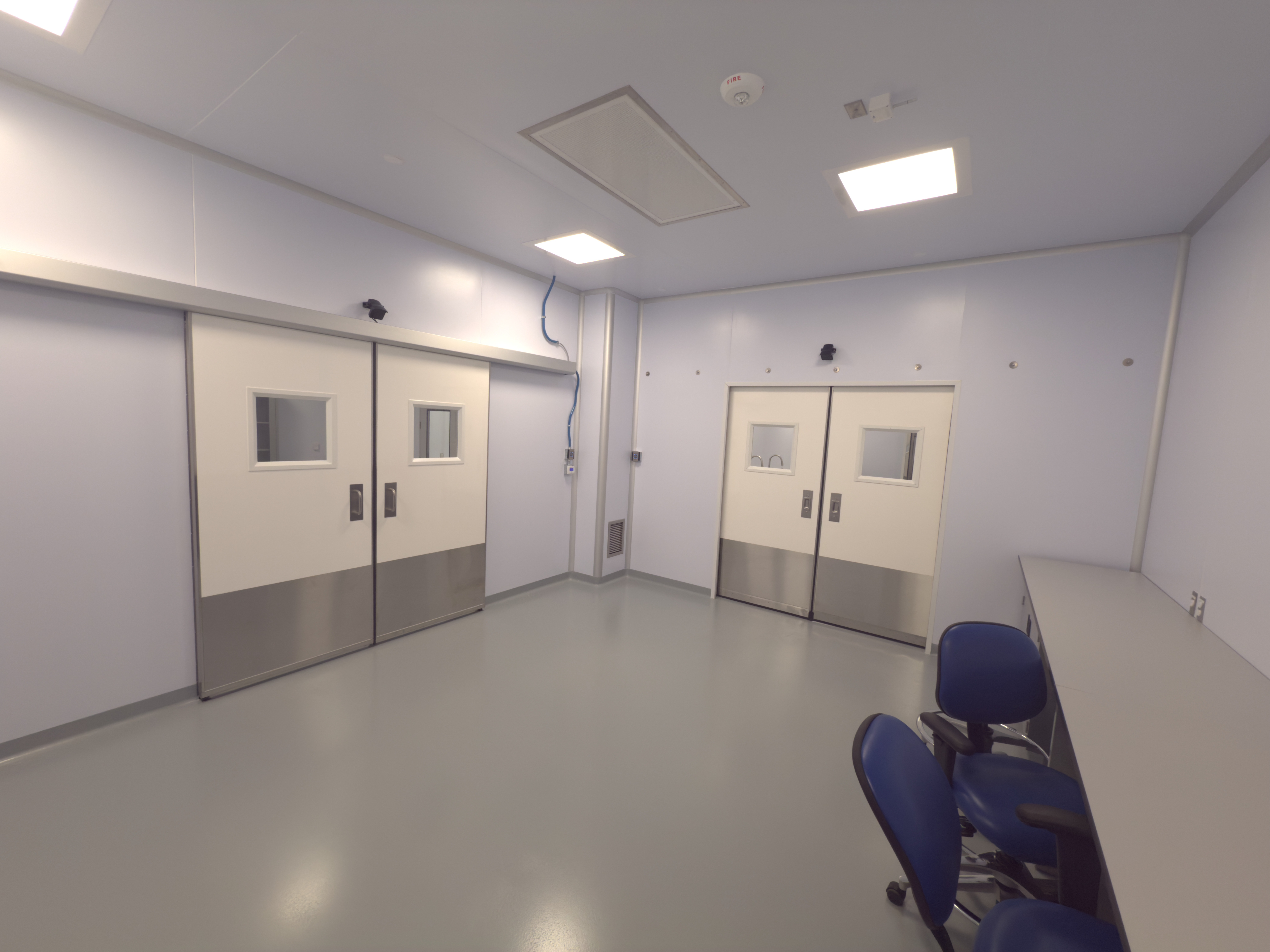 Modular Wall Panel System for Research & Testing Cleanrooms