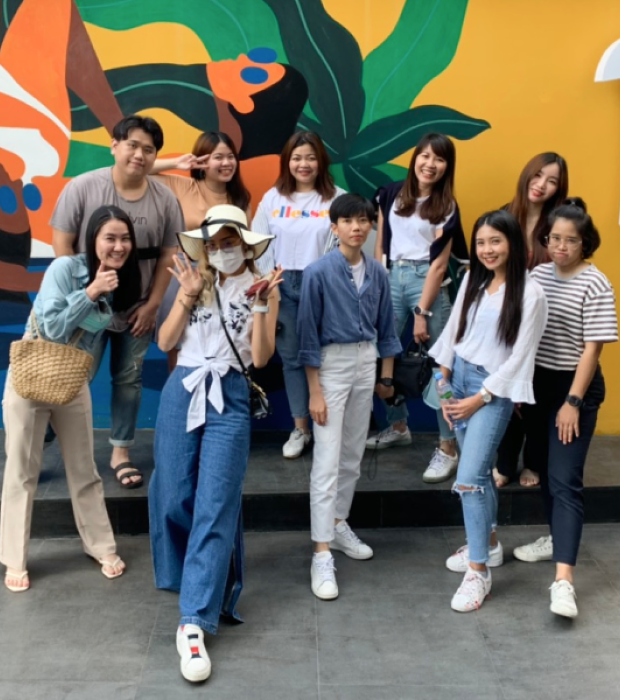 <subject>[interface] screenshot of the software interface (for a productivity tools business)</subject>