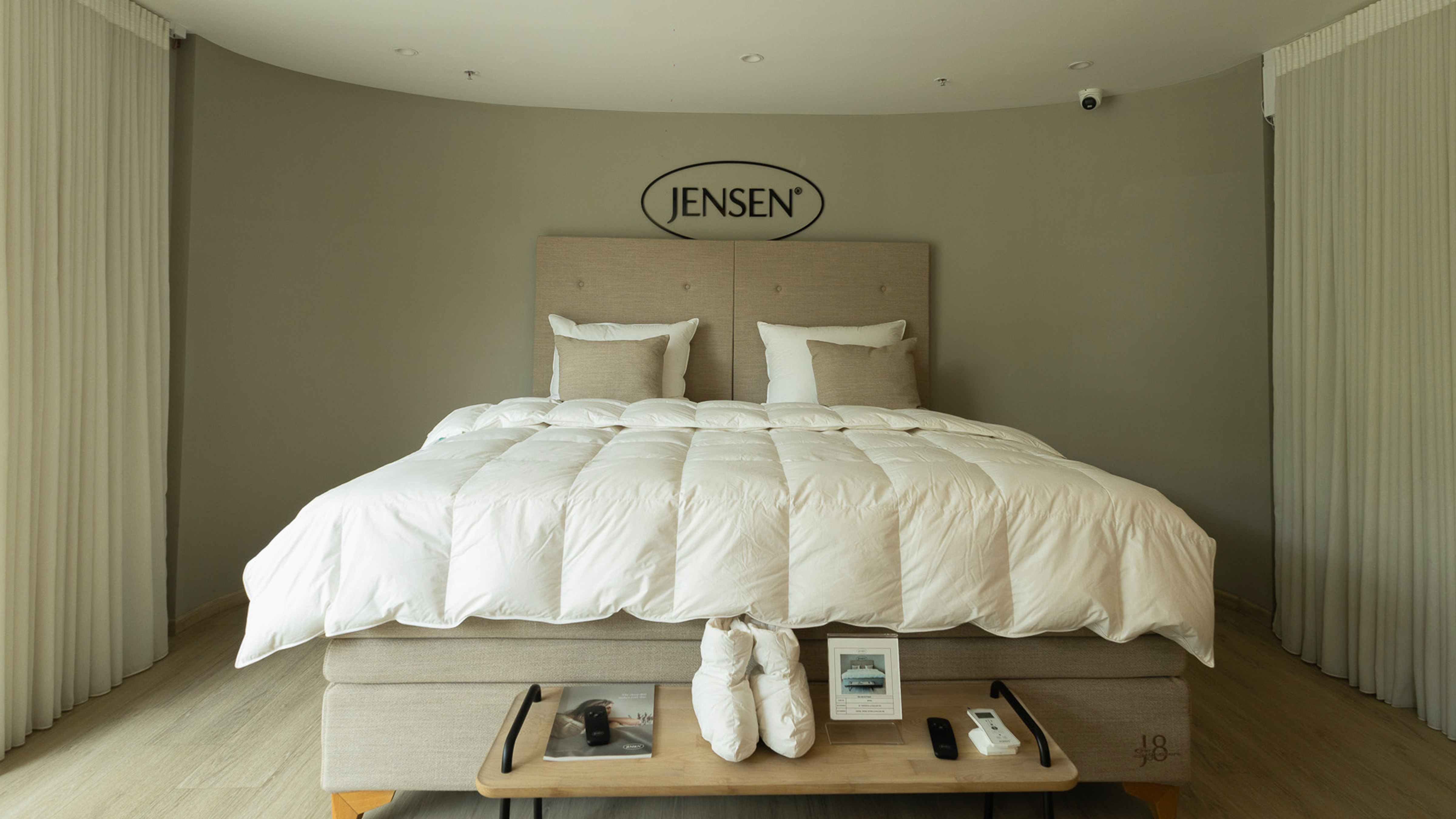 Jensen luxurious beds