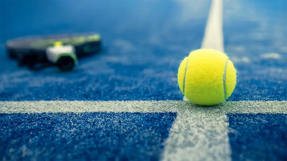 Padel : règles, techniques et pourquoi s'y mettre