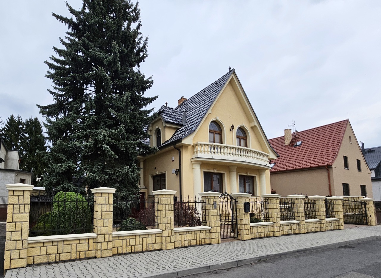 Estate property