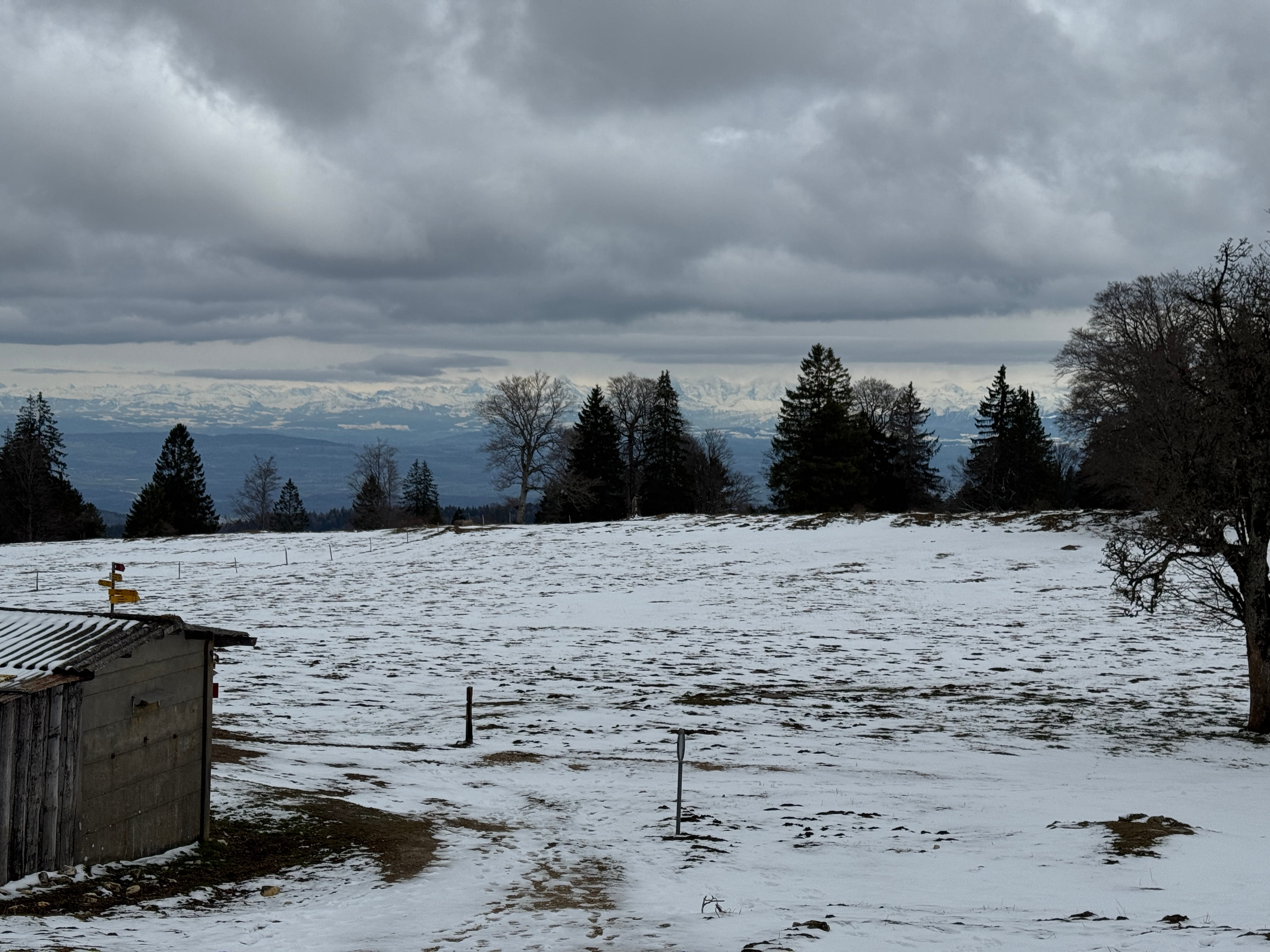 Vue aerienne des montagnes