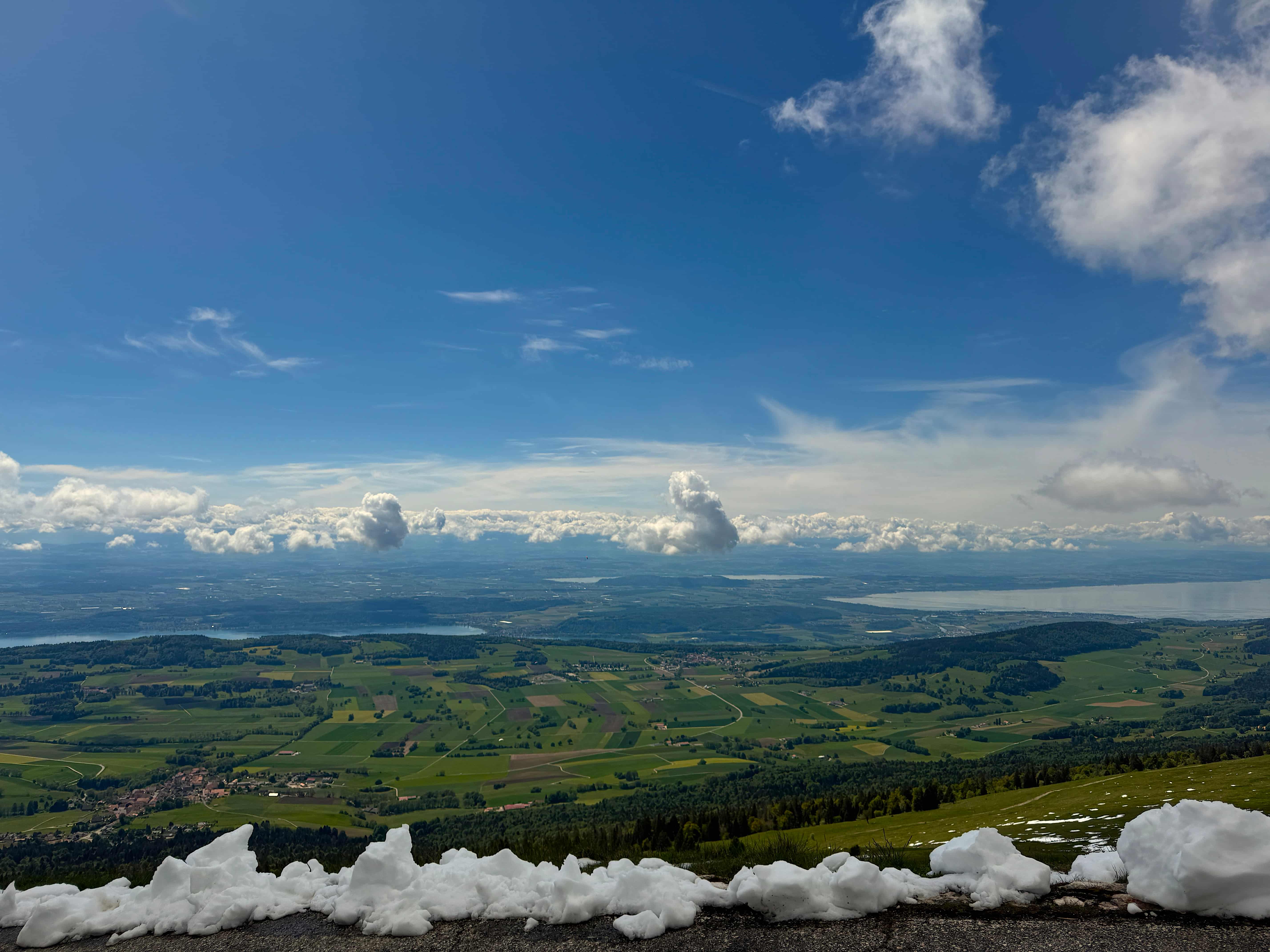 Vue aerienne des montagnes