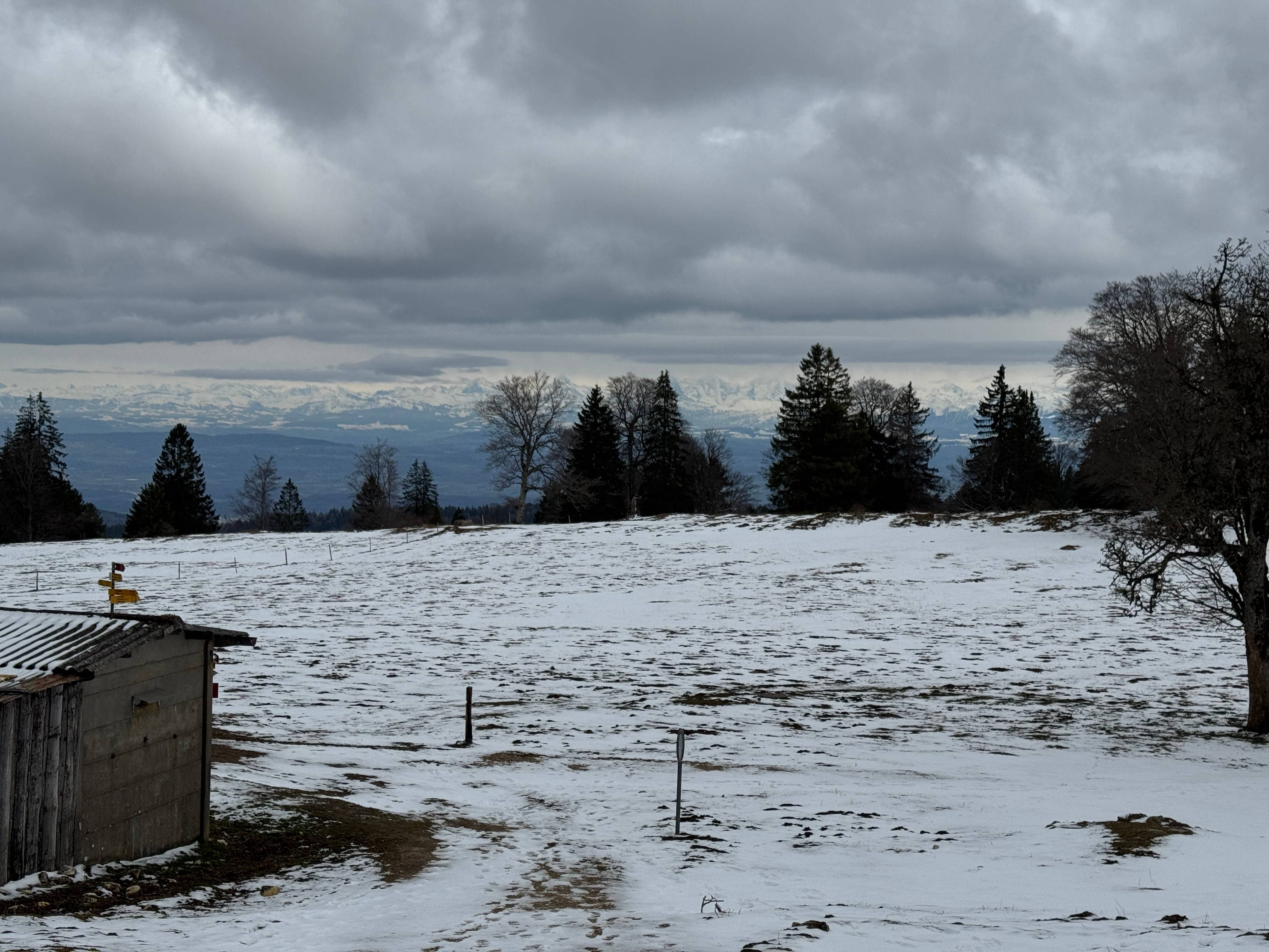 Vue aerienne des montagnes