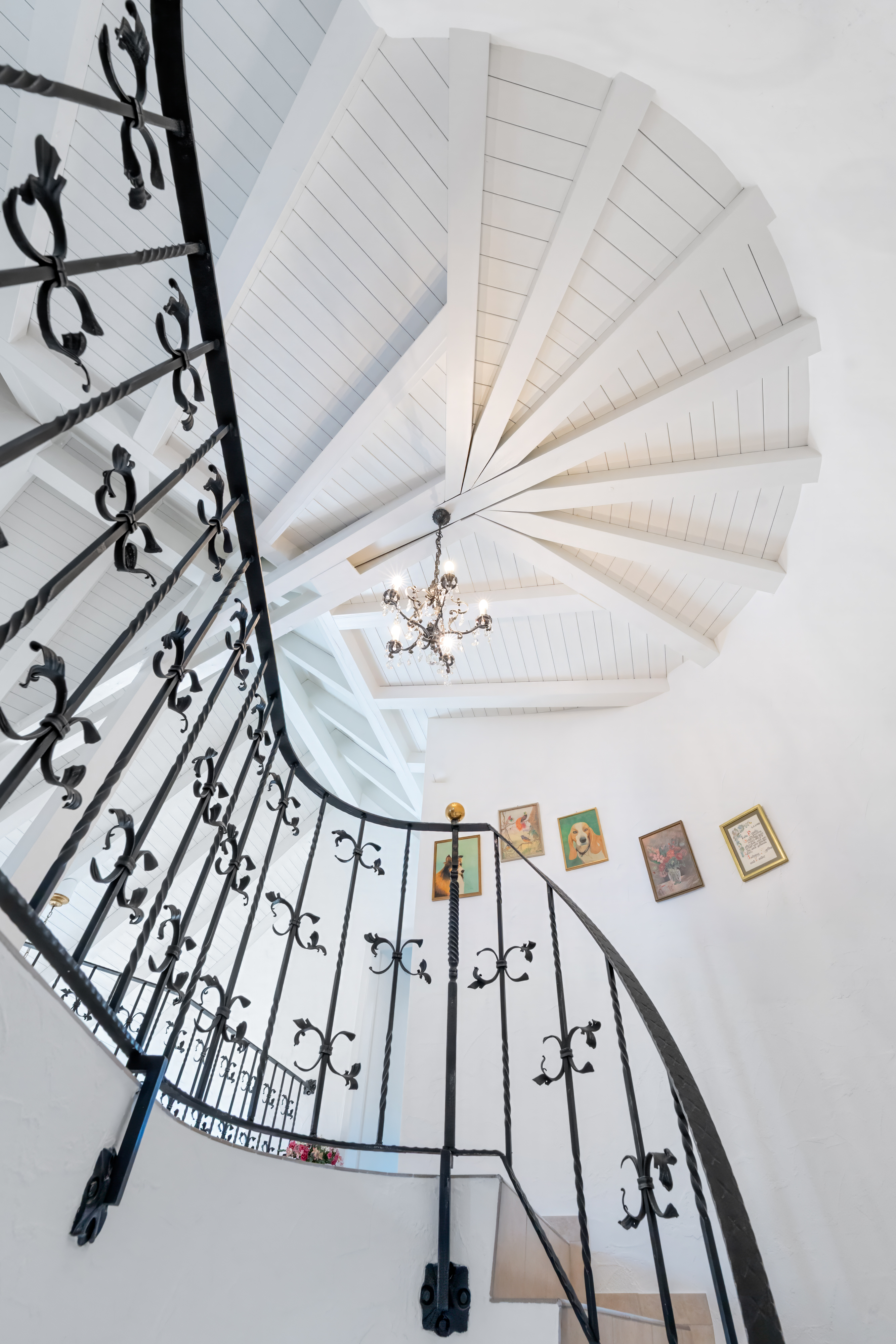 Villa am Rohrdorferberg, Wendeltreppe