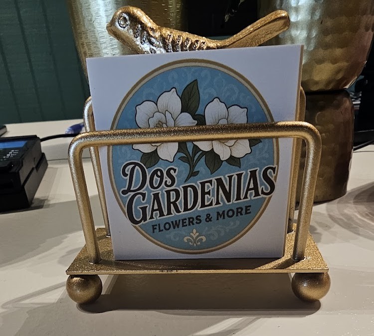 Vibrant red rose bouquet arranged in a glass vase