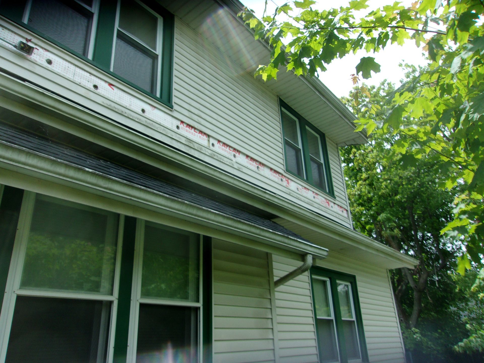 Insulate the largest part of your home from the inside out, the walls!  Unified Insulation offers dense pack cellulose sidewall insulation that is Eco-friendly, more affordable than fiberglass, and come with our 10 year warranty!  Call (330) 773-7377
