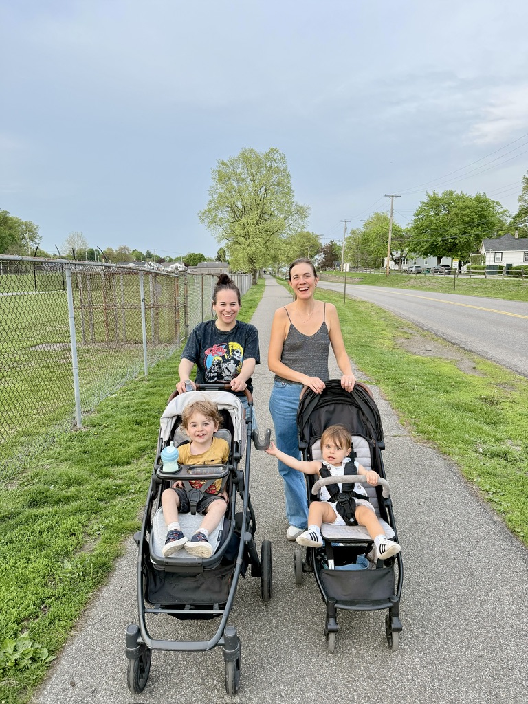 Alyssa and Liz with their kids