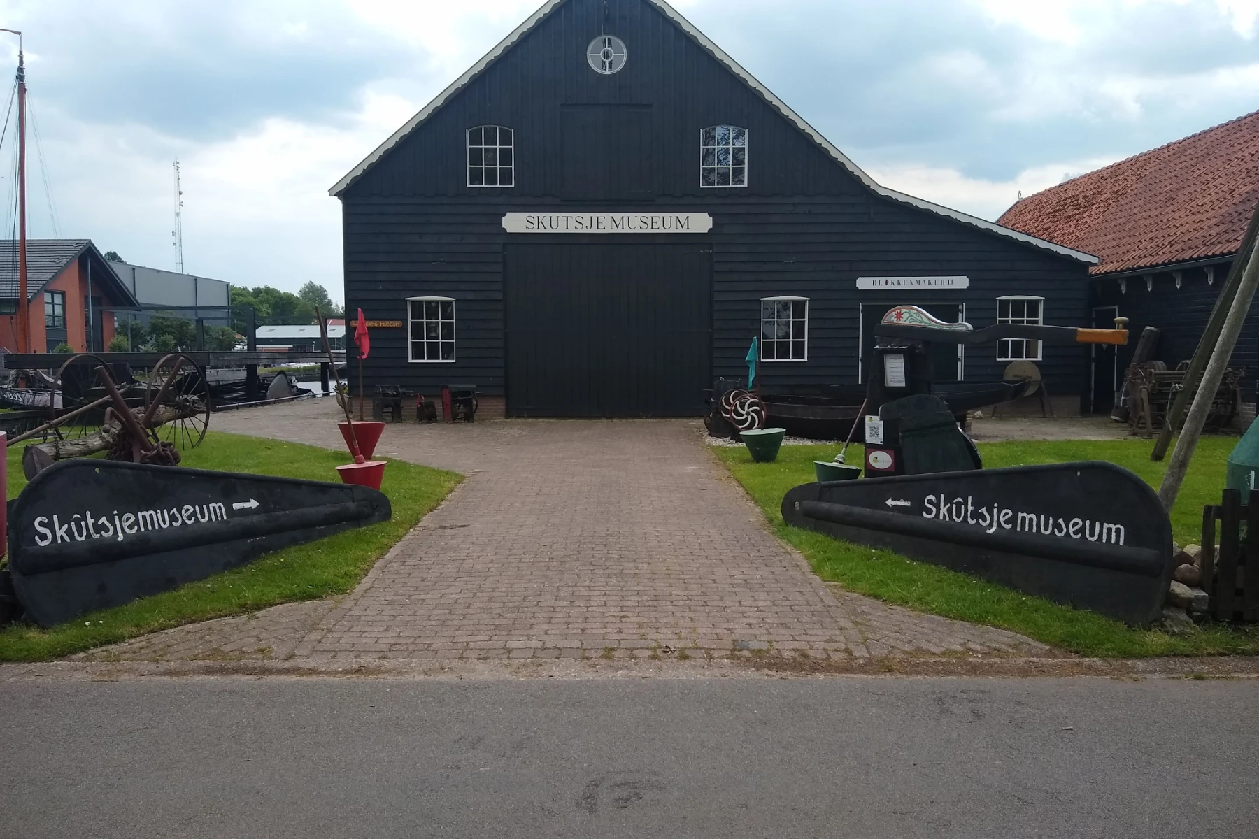 Het skûthûs van het Skûtsjemuseum in Earnewâld