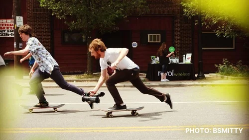 synchronized pushing is the key to filming skateboarding effectively