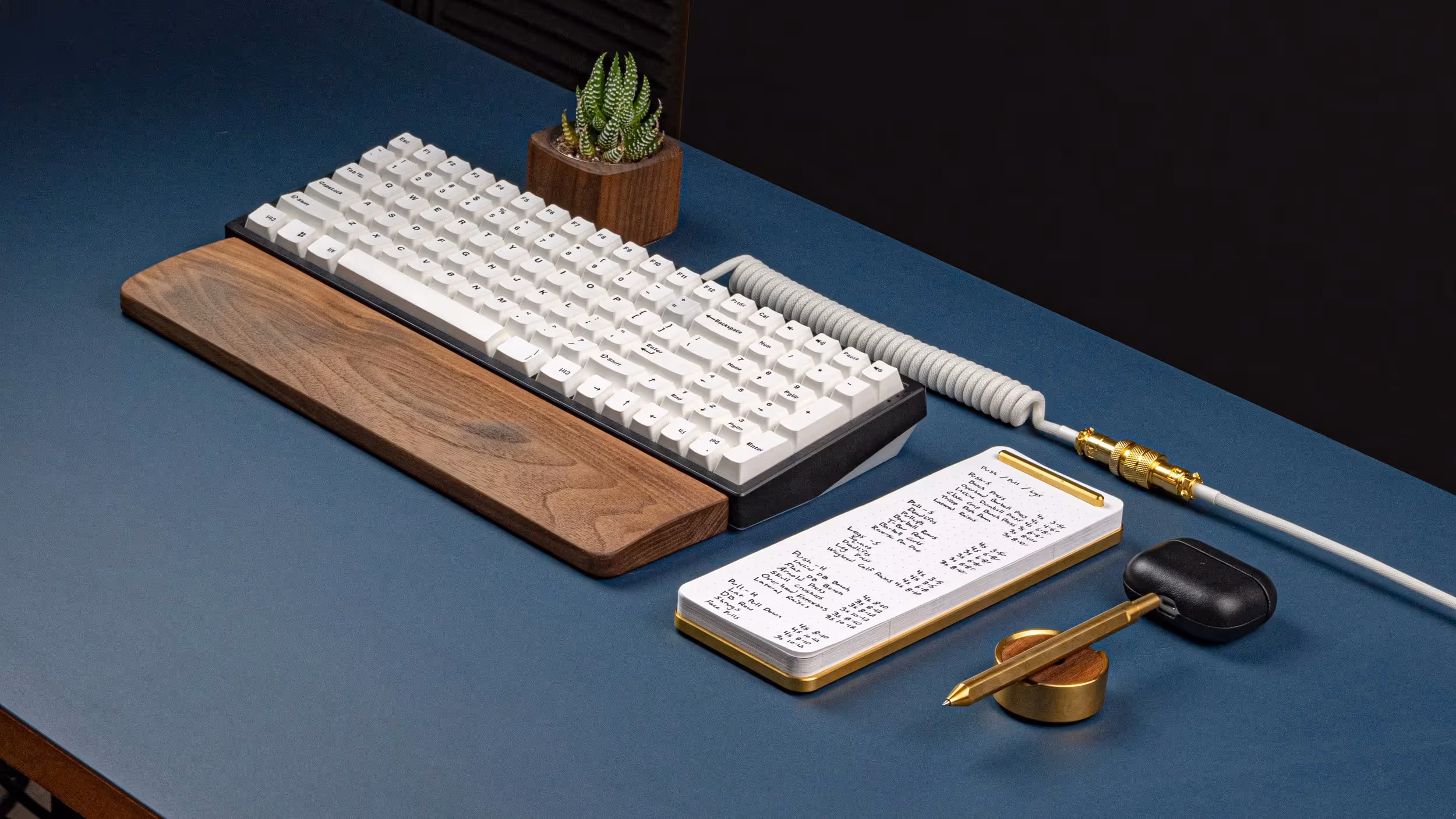 Grovemade Products Review | Desk Pad, Pen, Notepad & More