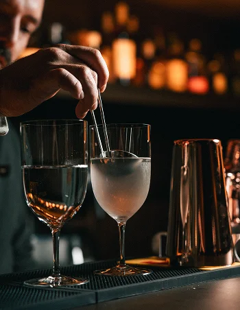 Restaurante Éon no Palacete Severo — detalhe de sala e decoração interior