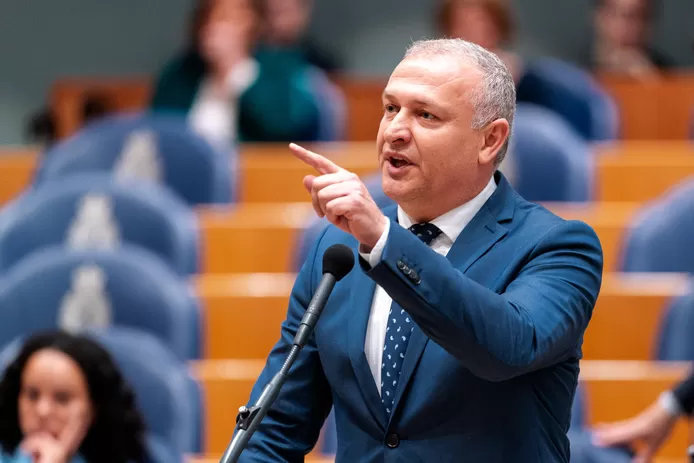 Het Twentse Tweedekamerlid Isa Kahraman (NSC) is geschokt over houding Belastingdienst.