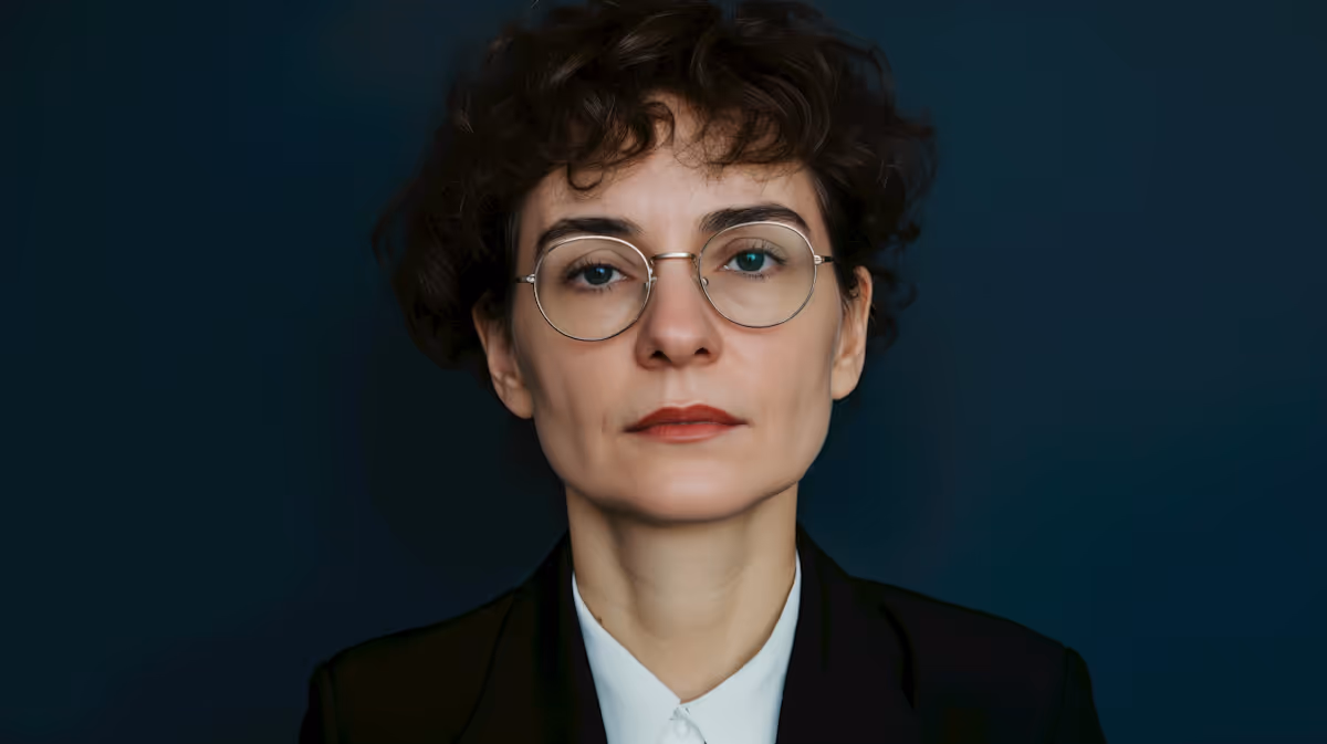 Elena Gills Portrait