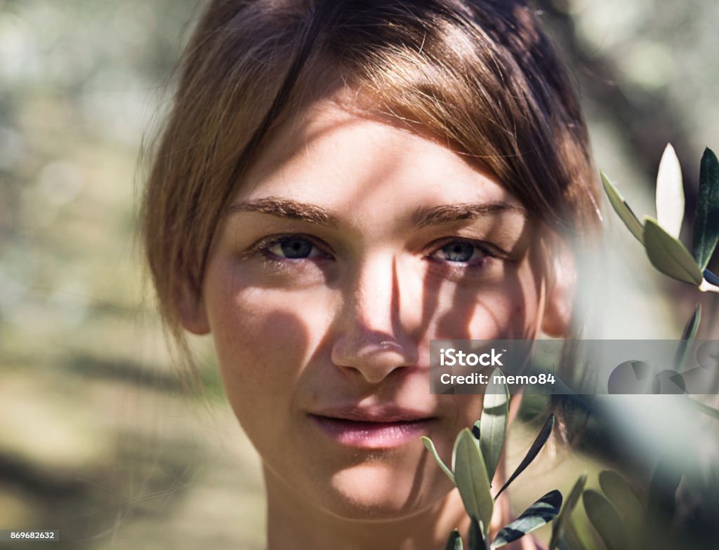 Photo de femme dans la nature