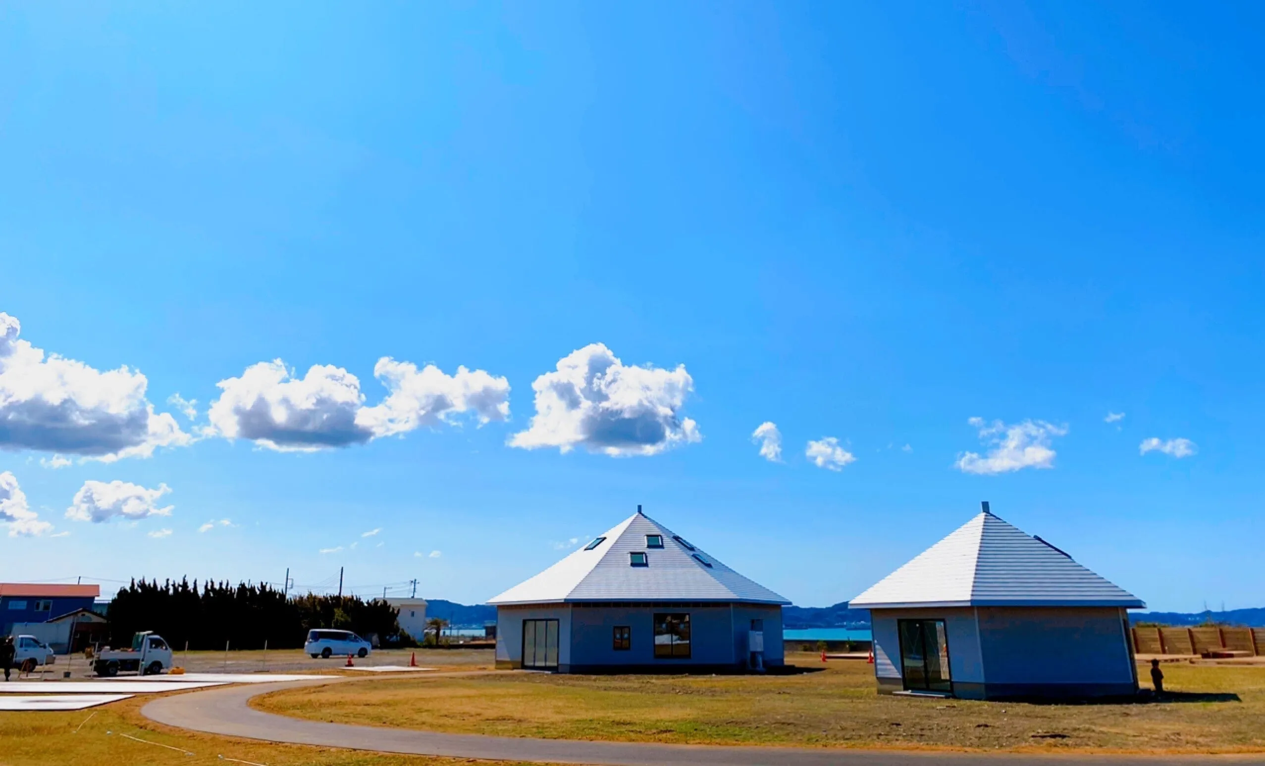 目の前は海。サンセットの美しさは格別です。