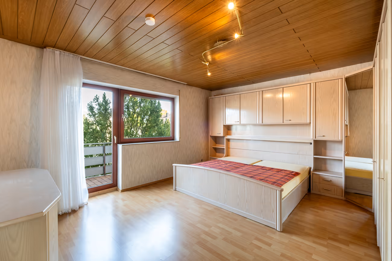 Schlafzimmer mit Balkon