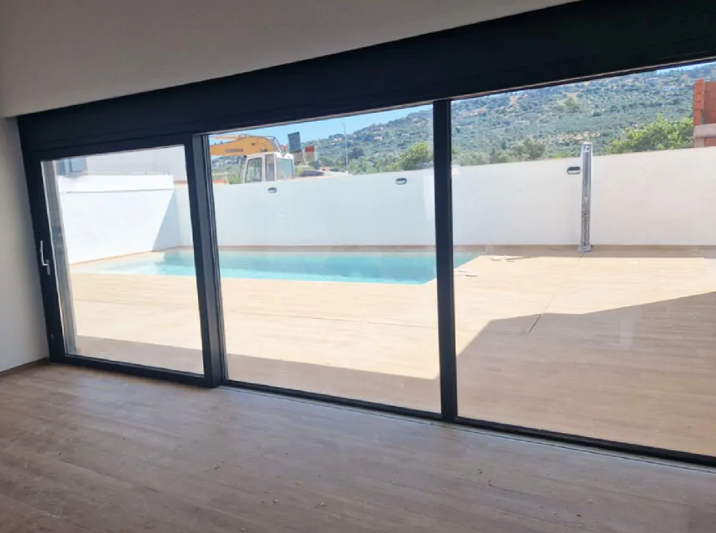 Gallery Single Image