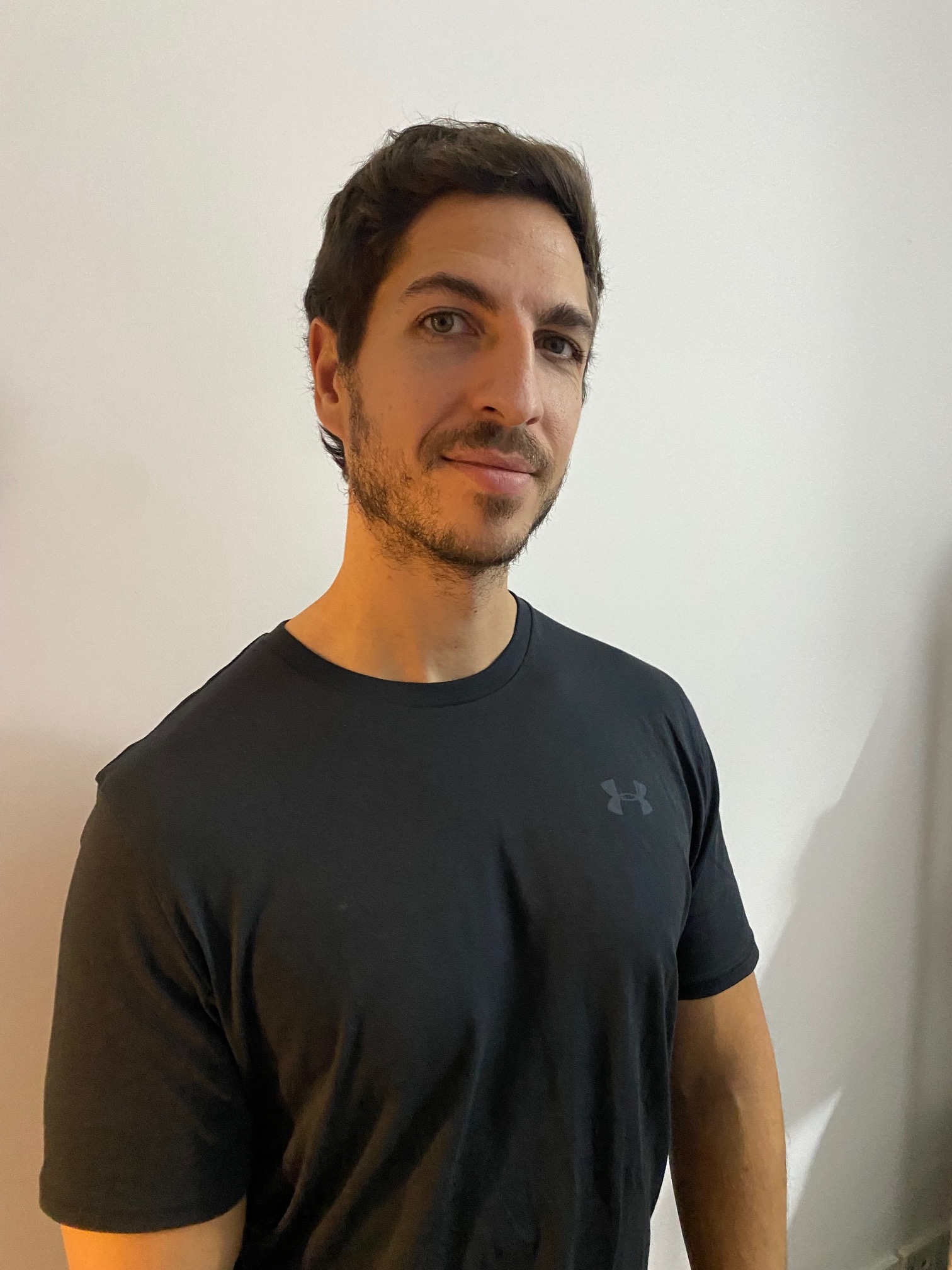 subject/scene: elegant protein-packed salad for fitness