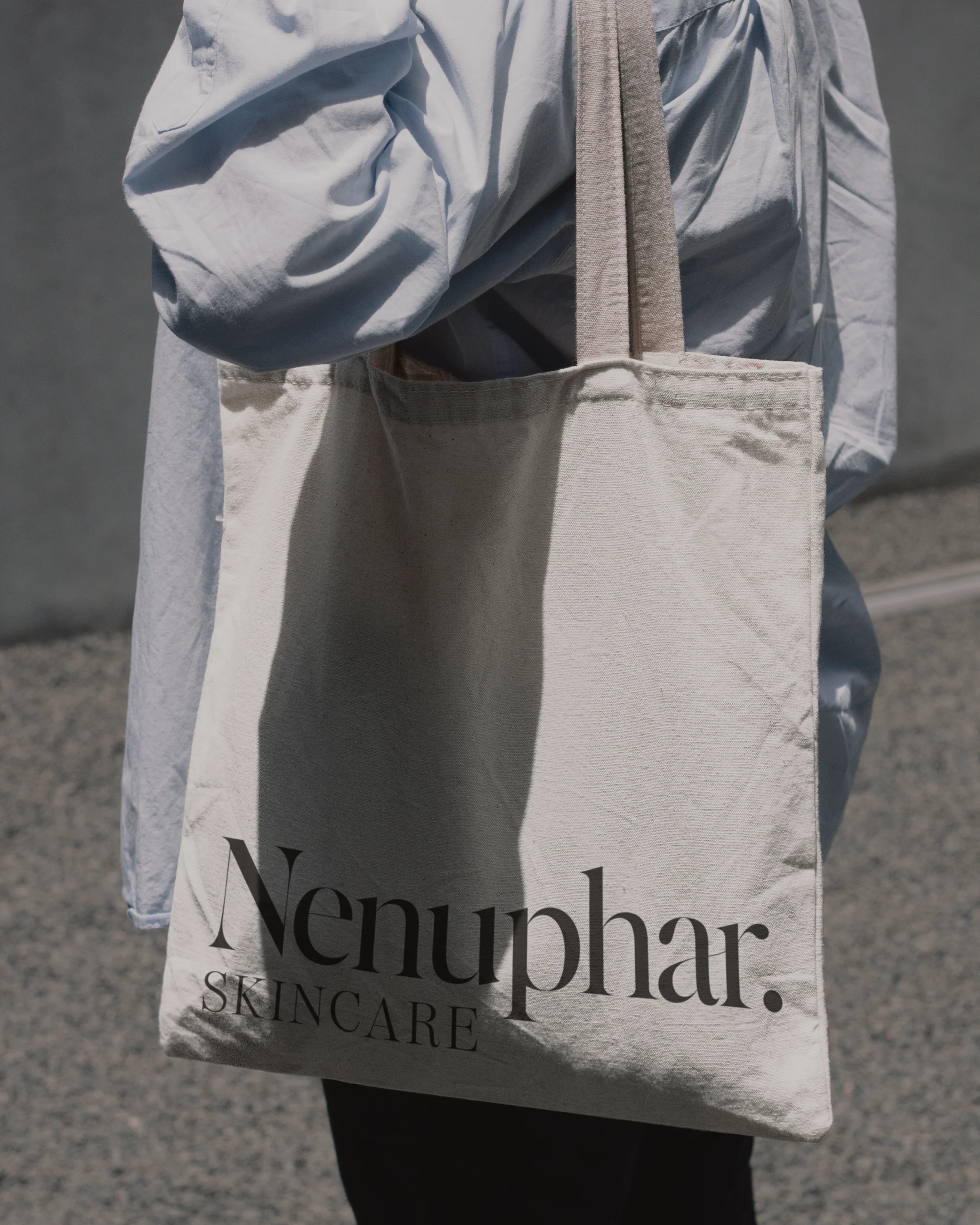 pixelneuroot. | Nenuphar bag